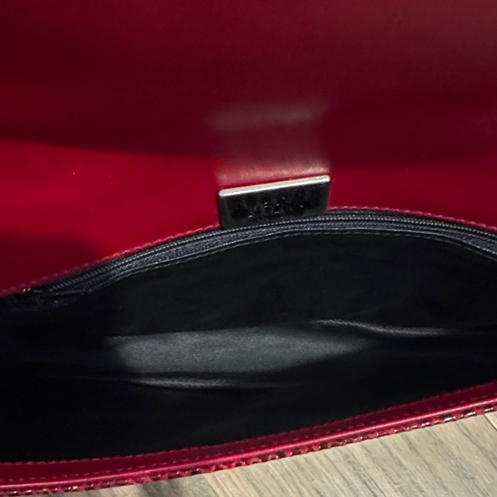 Stuart Weitzman Red Snakeskin Pattern Shoulder Bag - image 5